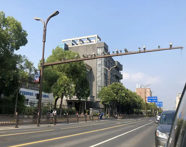 共桿路燈多少錢(qián)